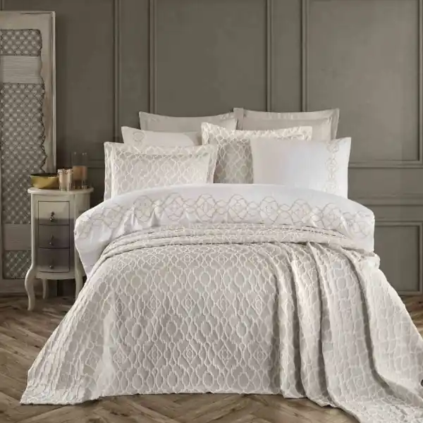 Dantela Vita, Set lenjerie de pat si cuvertura, pat 2 persoane, bumbac satinat, 9 piese, bej, Victoria Reduceri