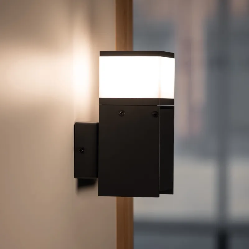 Aplică de exterior DASTEN 1xG9/11W/230V IP44 negru Ofertă exclusivă